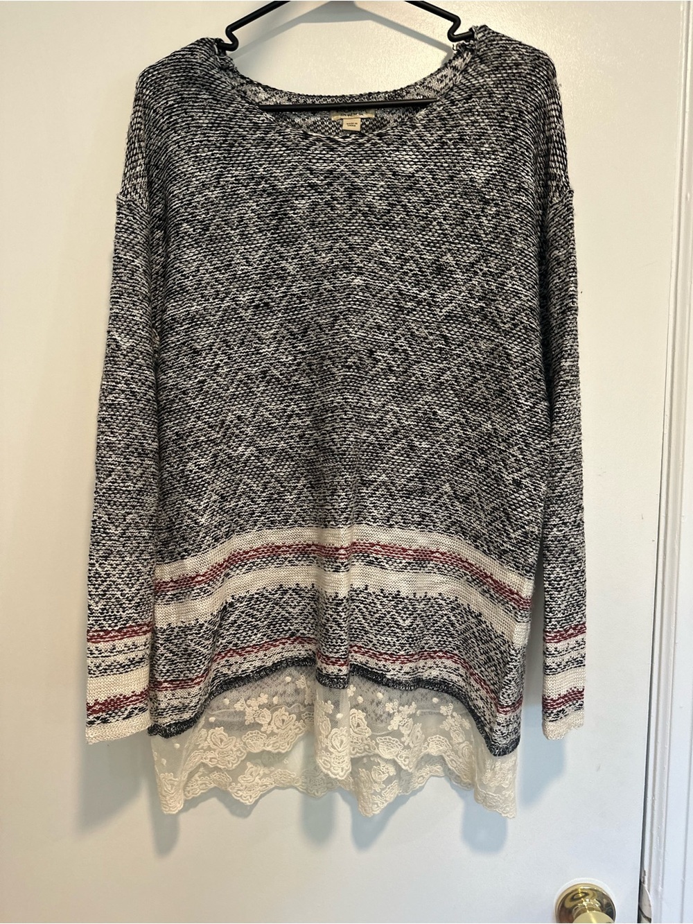 One World knit marled texture Sz: XL pullover sweater hi-low floral lace trim.